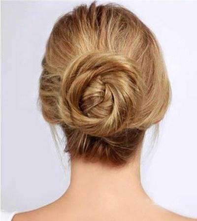 盘头发的方法视频,跟随视频教程，打造时尚发型